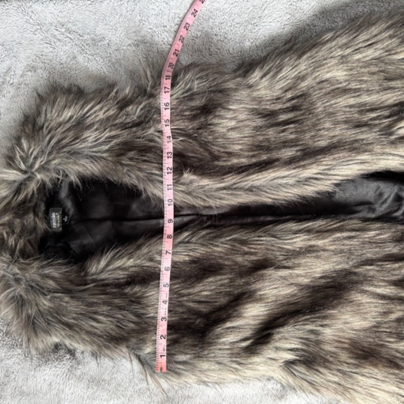 Nicole Miller Faux Fur Vest Sz Small Gray Black | Y2K Mob Wife Cozy Luxe - Picture 8 of 11